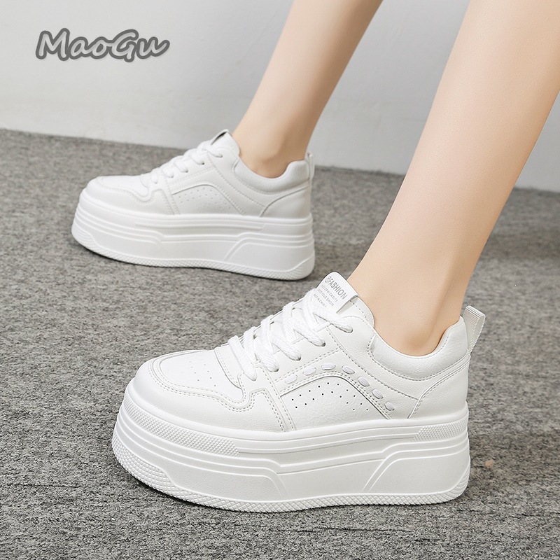 Женские белые кроссовки на пла – обзор и цена Chunky Sneaker Platform